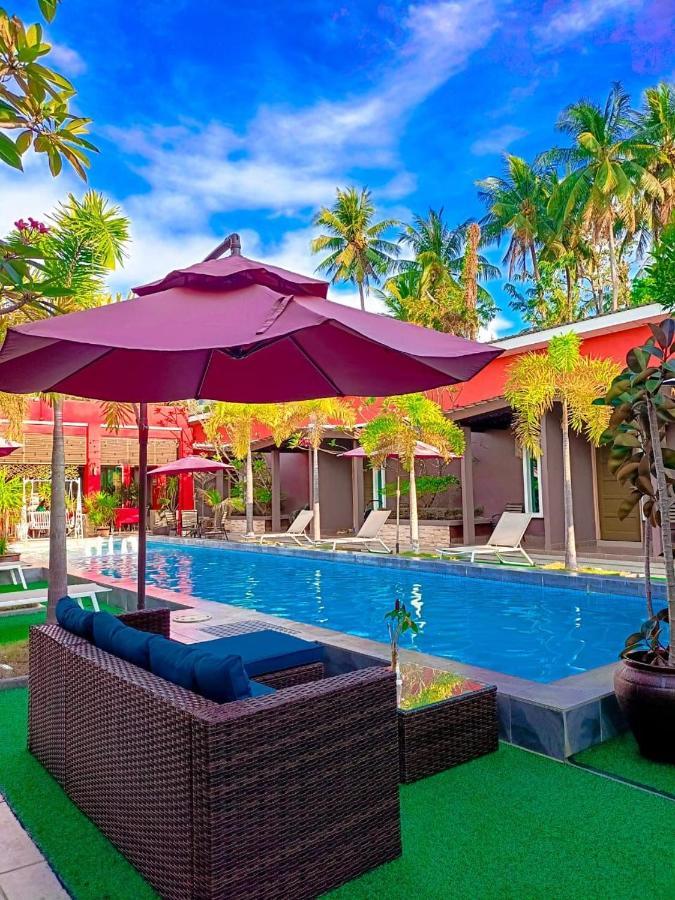 Villa Abadi Resort Pantai Cenang  Exterior photo