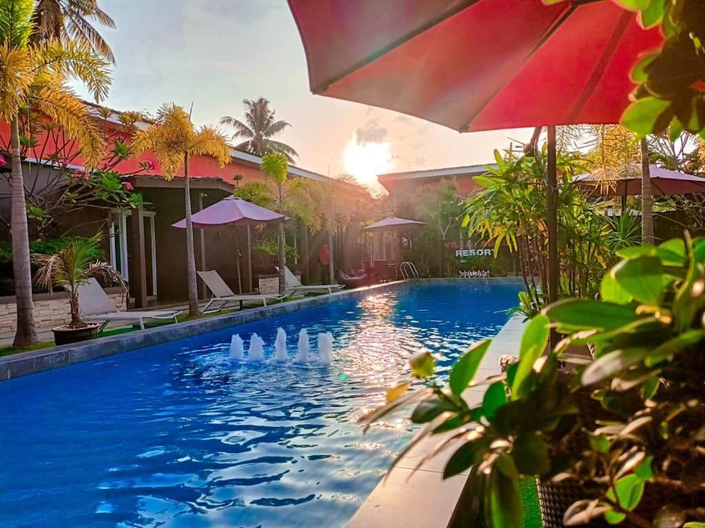 Villa Abadi Resort Pantai Cenang  Exterior photo